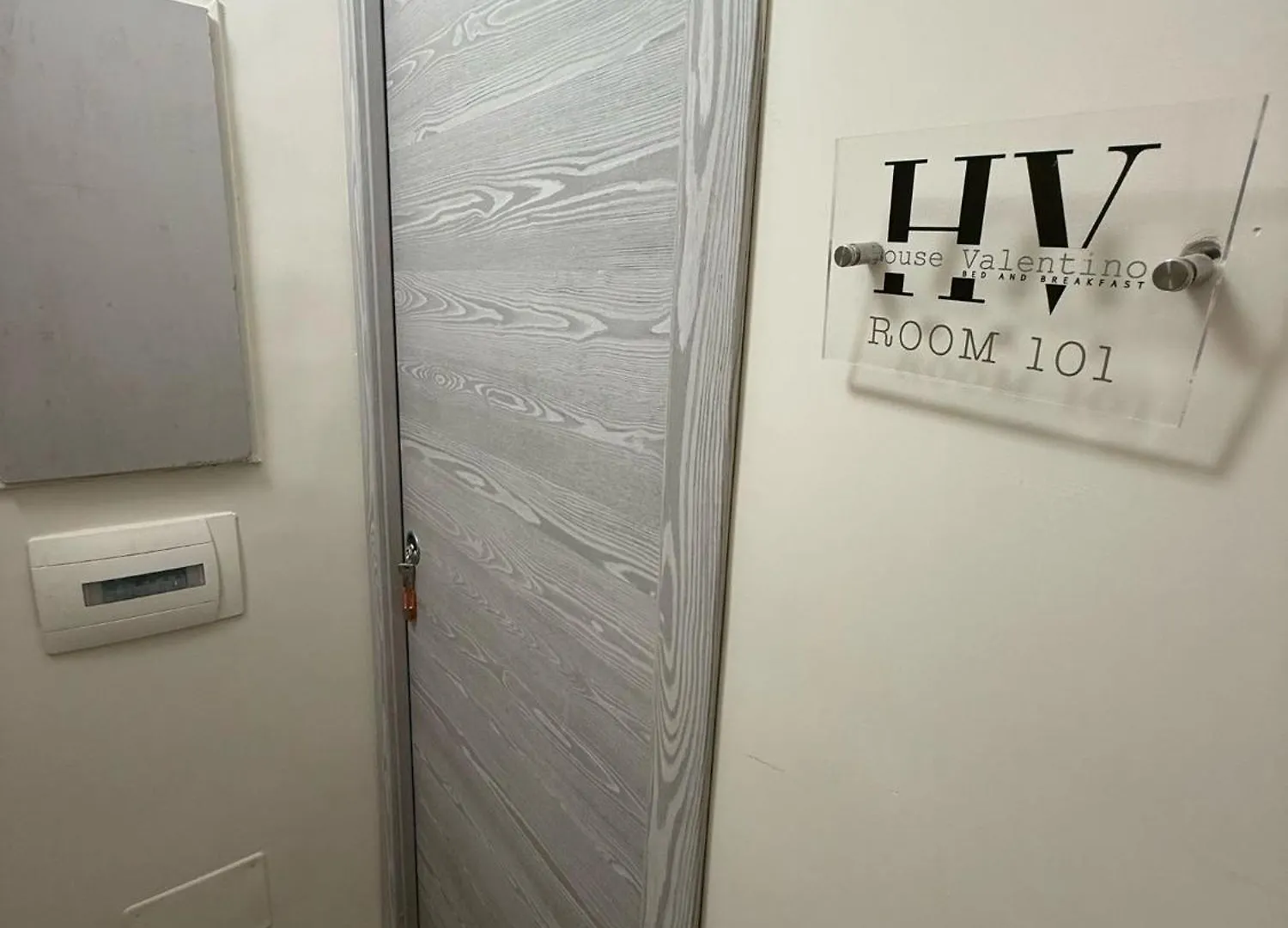Valentino House Mattonelle Apartment Naples 0*,