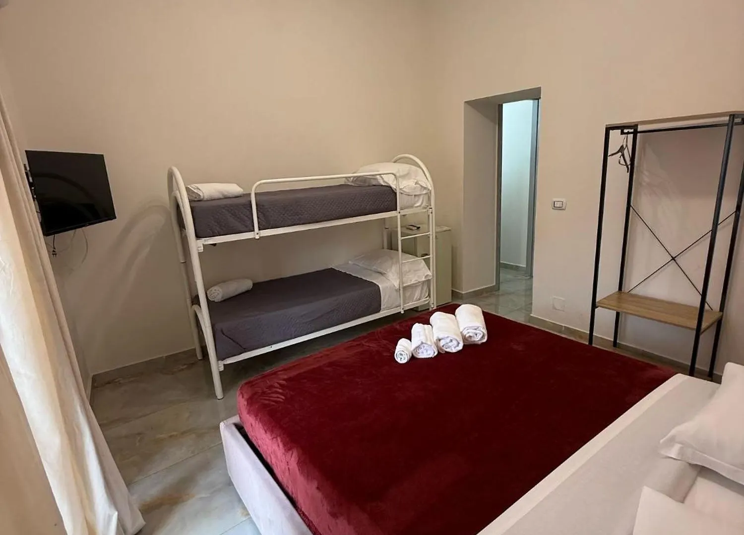 Valentino House Mattonelle Apartment Naples Italy
