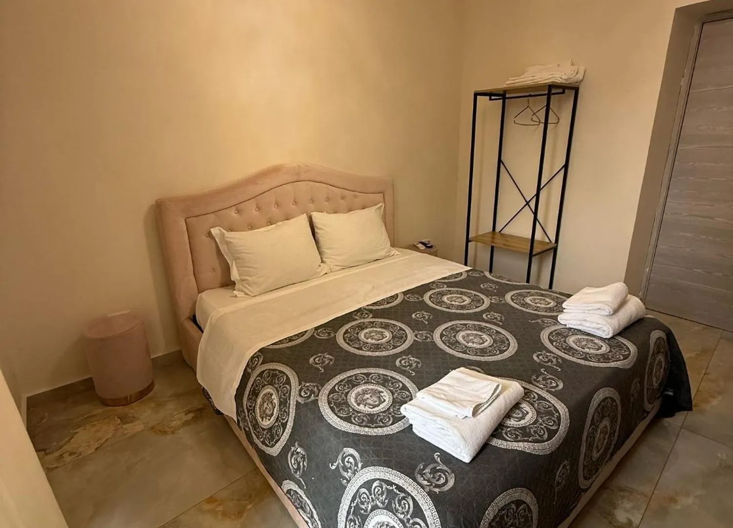 Valentino House Mattonelle Apartment Naples
