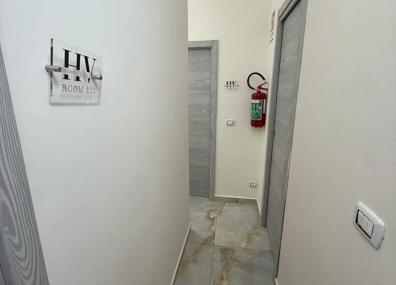 Valentino House Mattonelle Apartment Naples 0*,  Italy