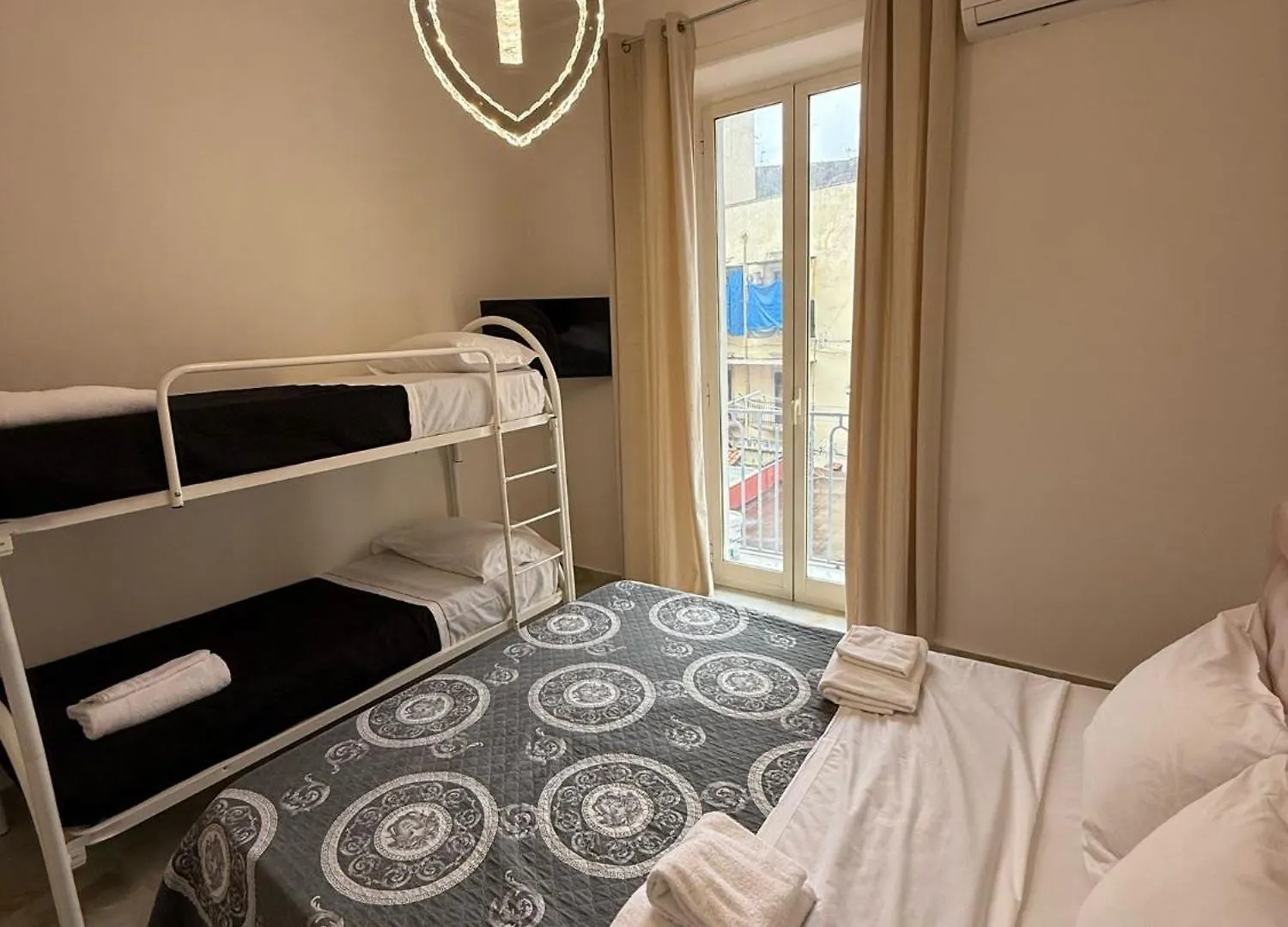Valentino House Mattonelle Apartment Naples